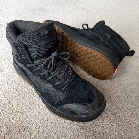 Vans UltraRange Hi MTE Shoes - Picture 6 of 6